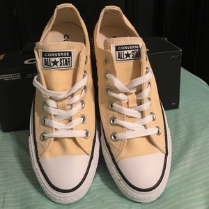 converse pale vanilla